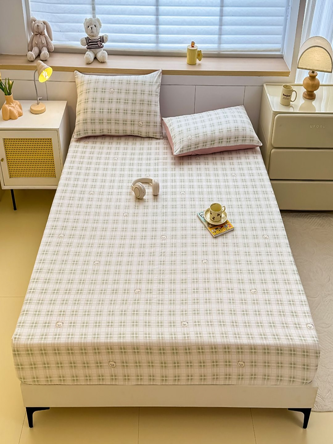 JC HOME Cream Colored & Green Checked 140 TC Fitted King Bedsheet Set 1.8 m x 2m