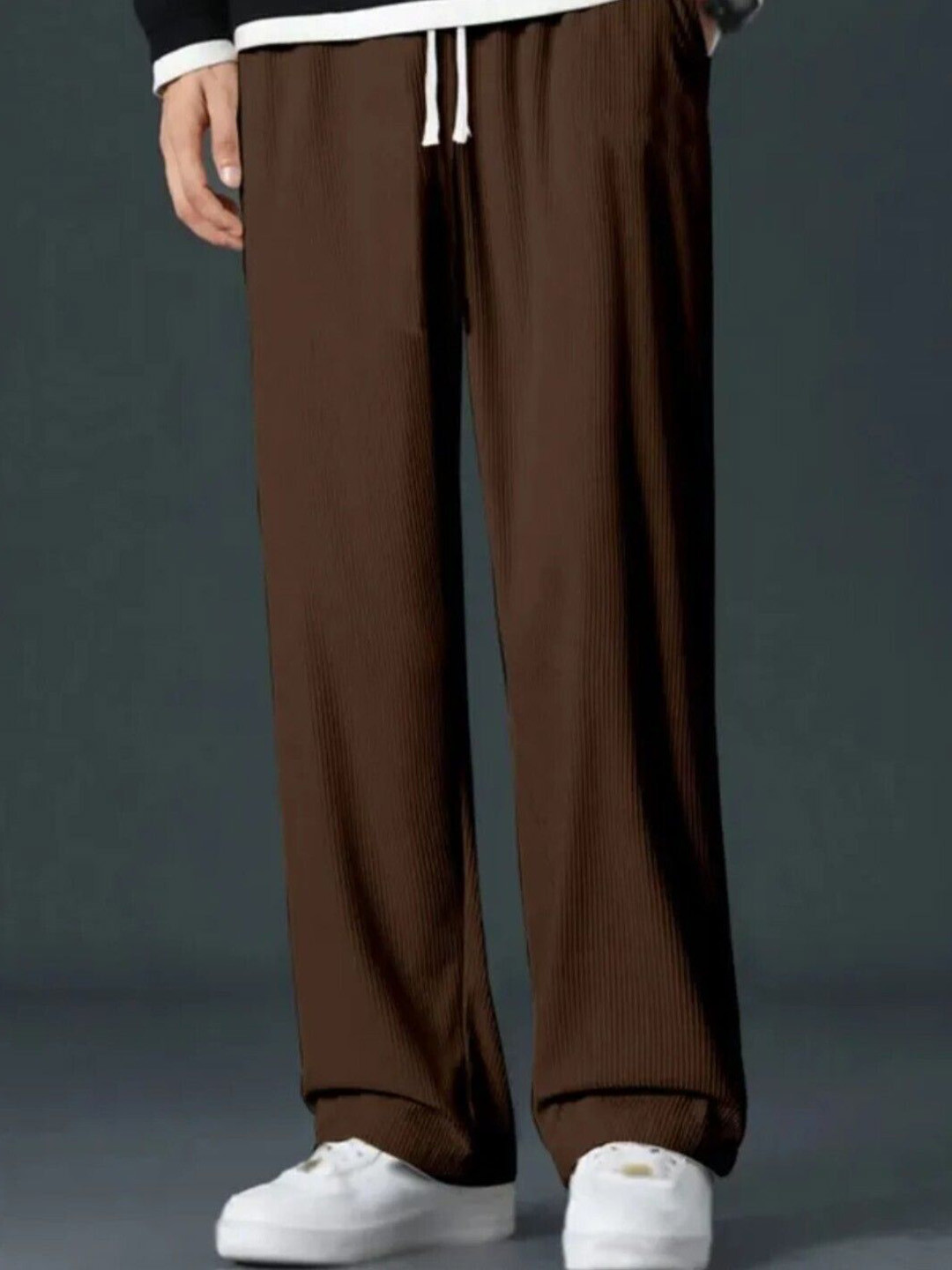 Povaxpo Men Loose Fit High-Rise Wide Leg Trousers