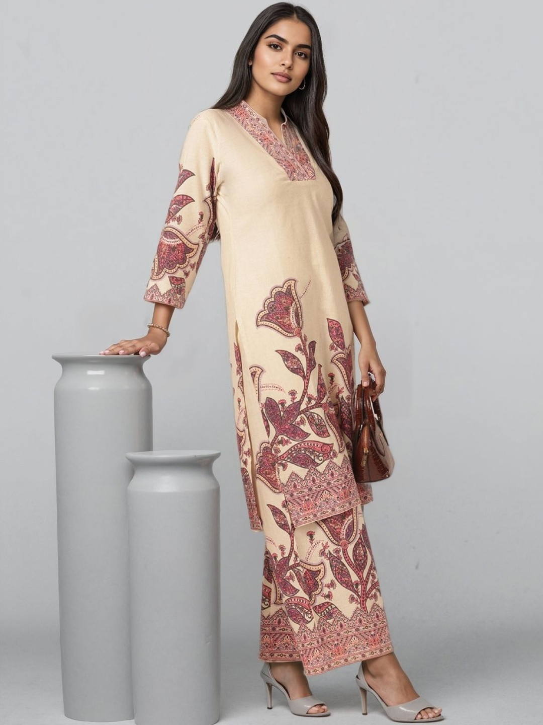 SZN Women'S Off-White Floral Printed Straight Cotton Flex Stitched Kurta With Palazzo