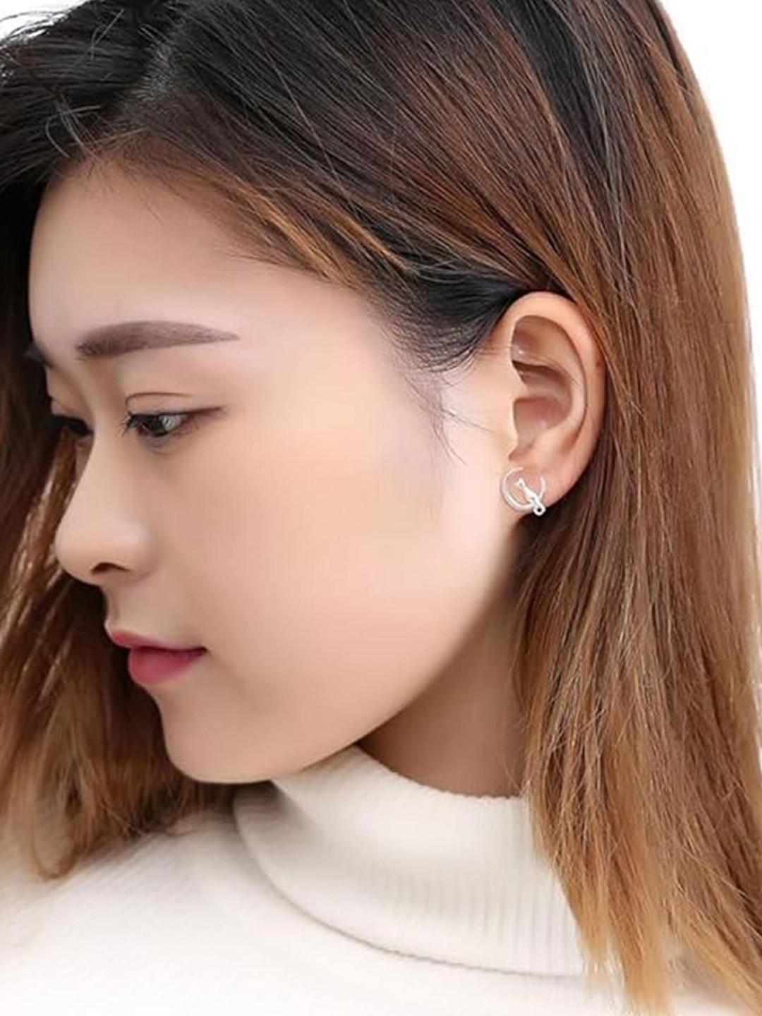 EL REGALO Cat Shaped Casual Studs