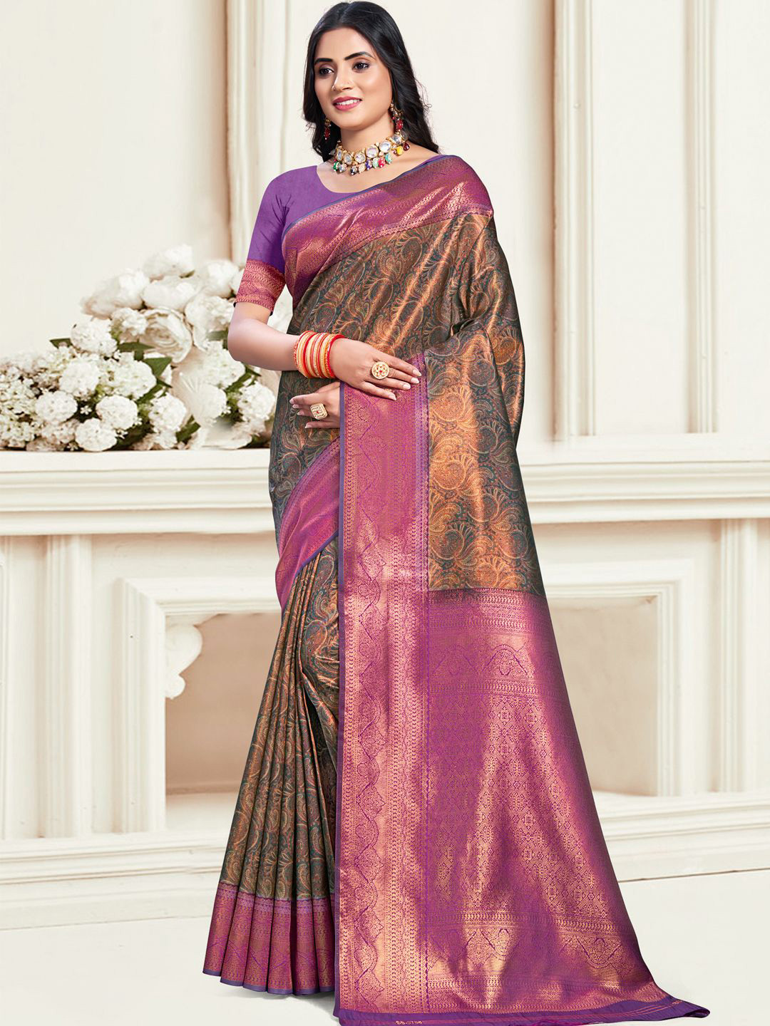 DEVATITHI Woven Design Zari Magenta Silk Saree