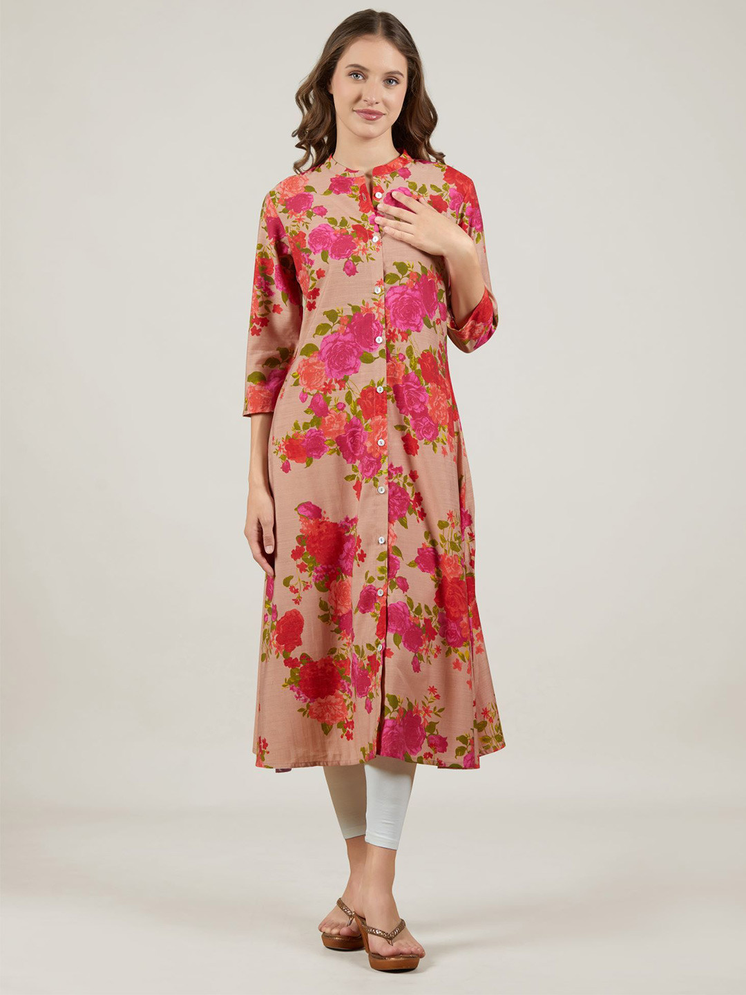 Madhuni Women Floral Printed Mandarin Collar Kurta