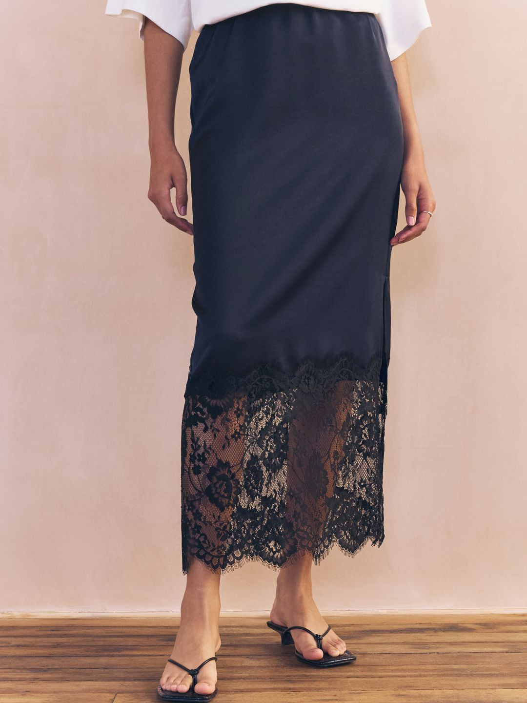NEXT Floral Self-Design Side Slits Satin-Finish Party Midi Pencil Skirt with Lace Trim