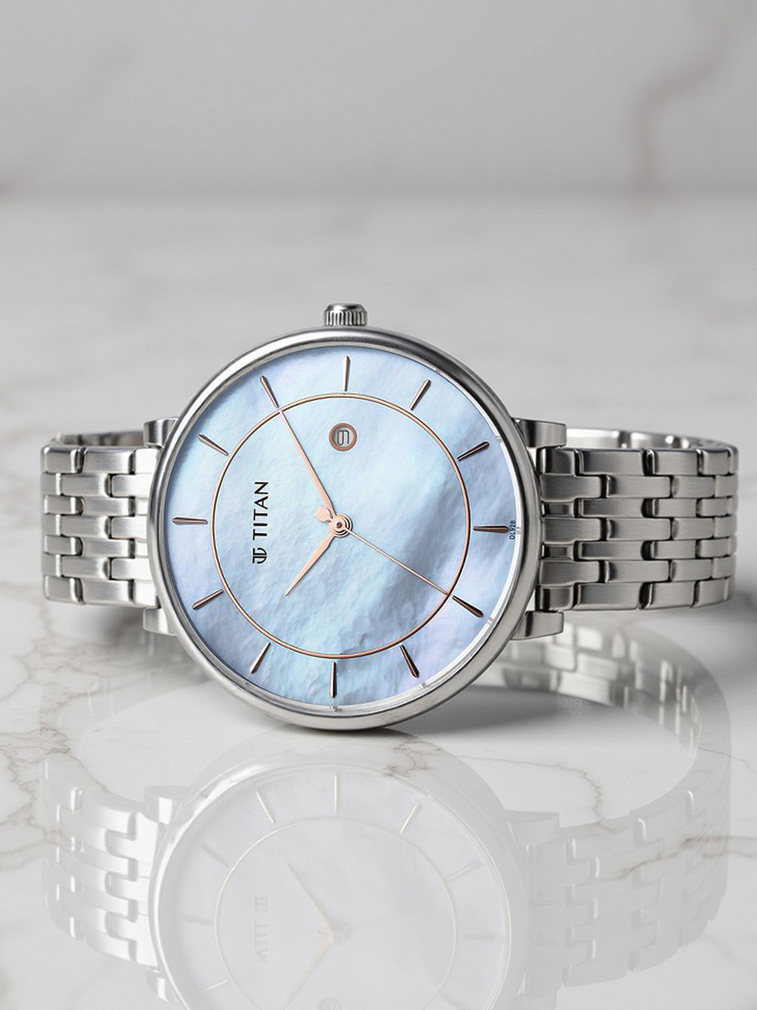 Titan Women Dial & Stainless Steel Bracelet Style Straps Analogue Watch 2673SM01