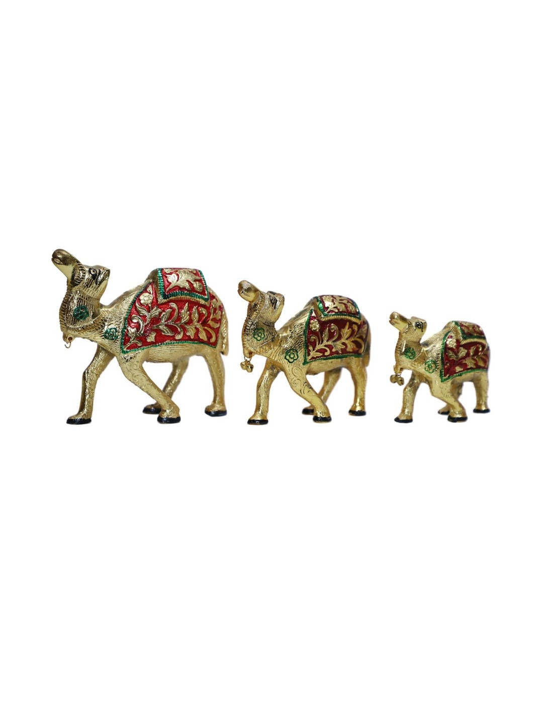 Shakuntla Vintage 3 Piece Gold-Toned Camel Showpiece