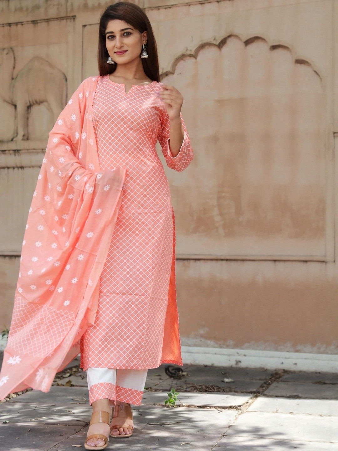 Vestimento Women Checked Cotton Kurta with Trousers & Dupatta