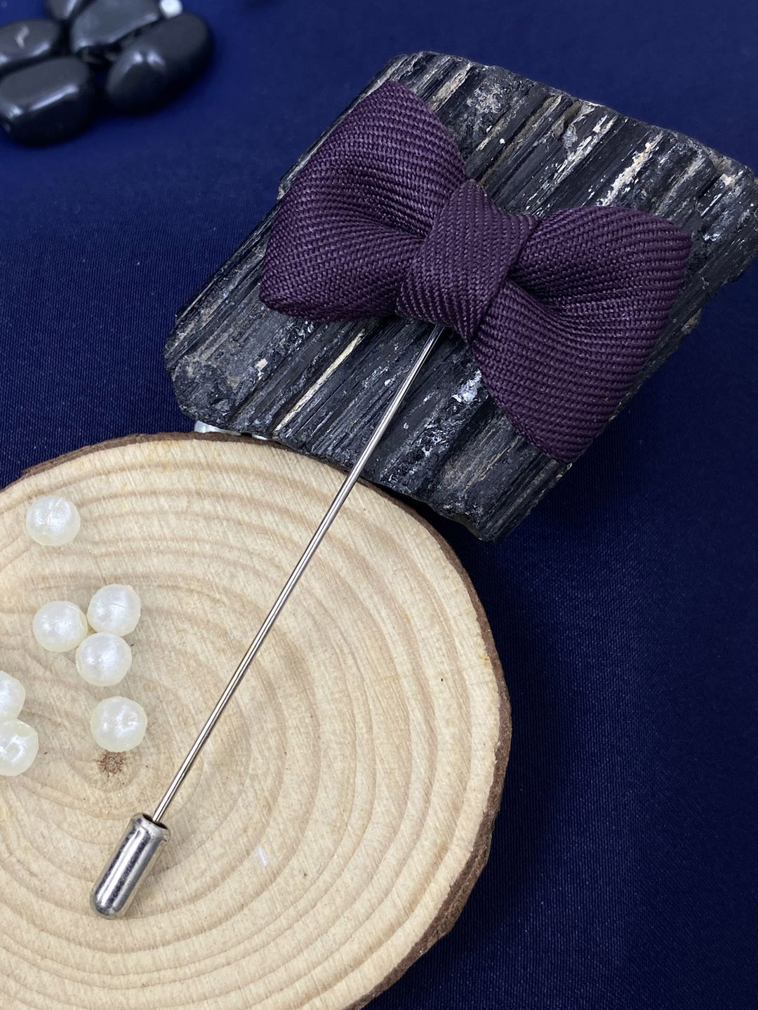 INVICTUS Men Bow Shaped Self Design Minimal Lapel Pin Brooch