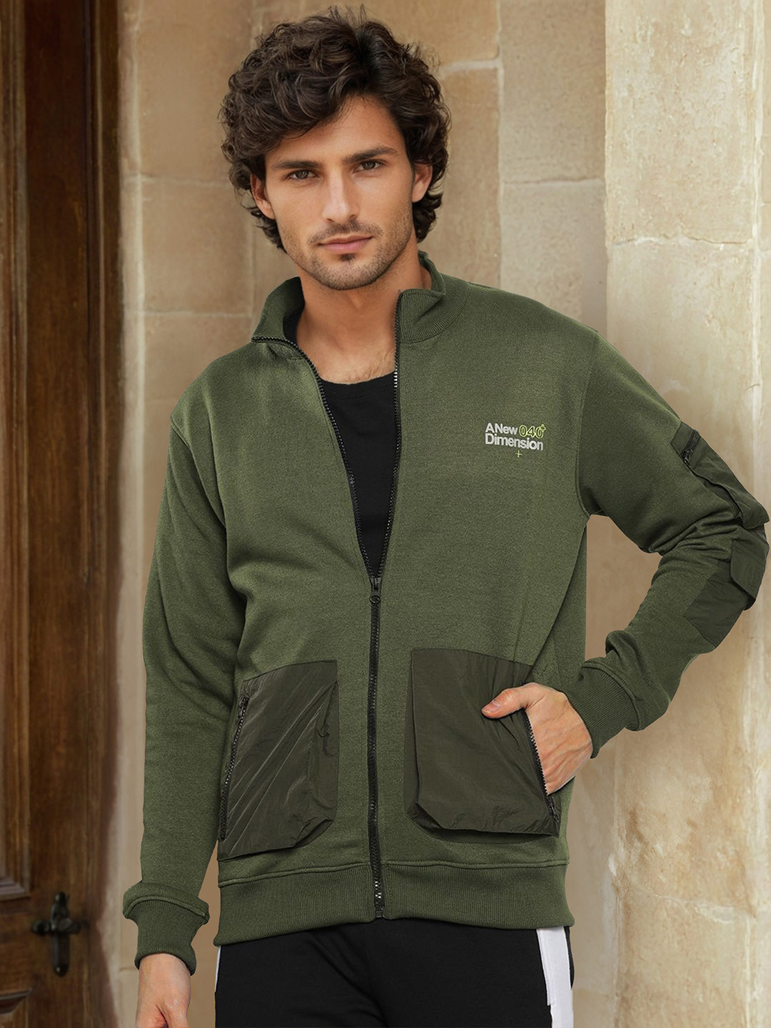 The Indian Garage Co Men Sweatshirt with Printed Detail