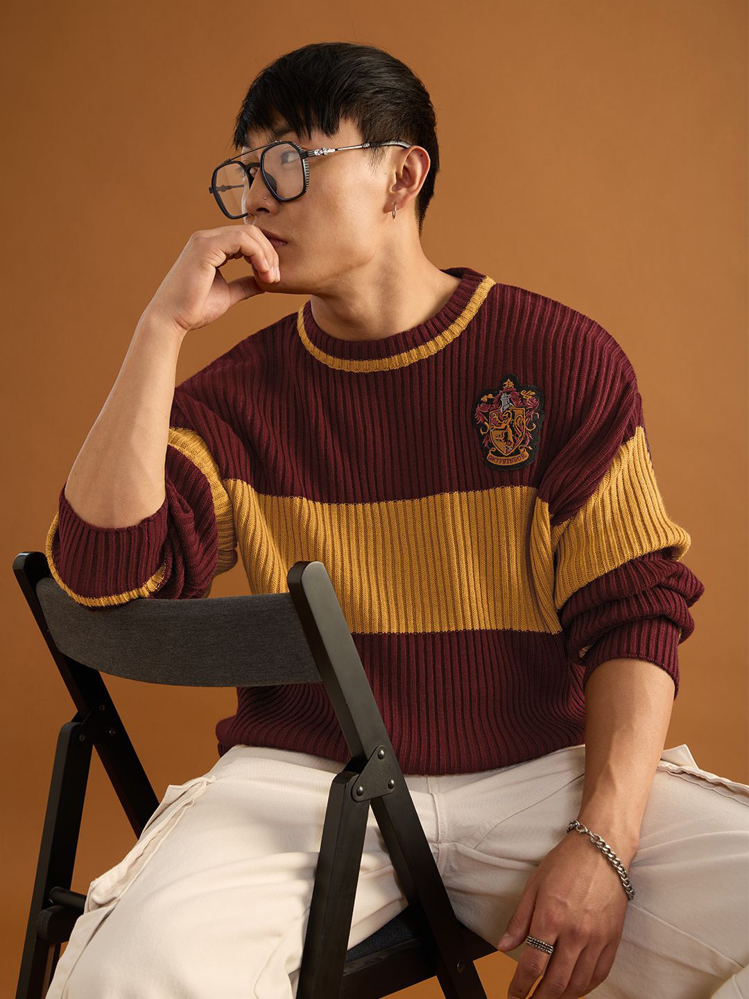 The Souled Store Harry Potter: Lion's House Men Colourblocked Pullover with Applique