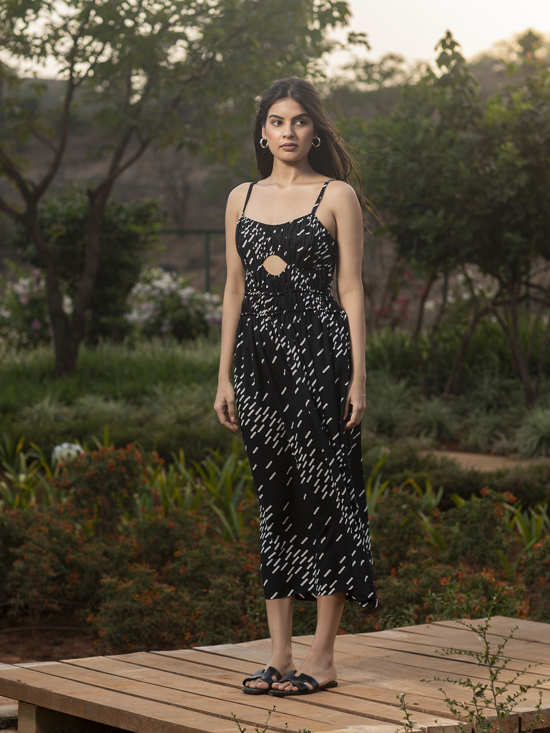 ELEVEN.O.ONE Women Printed Shoulder Straps Sheath Midi Dress