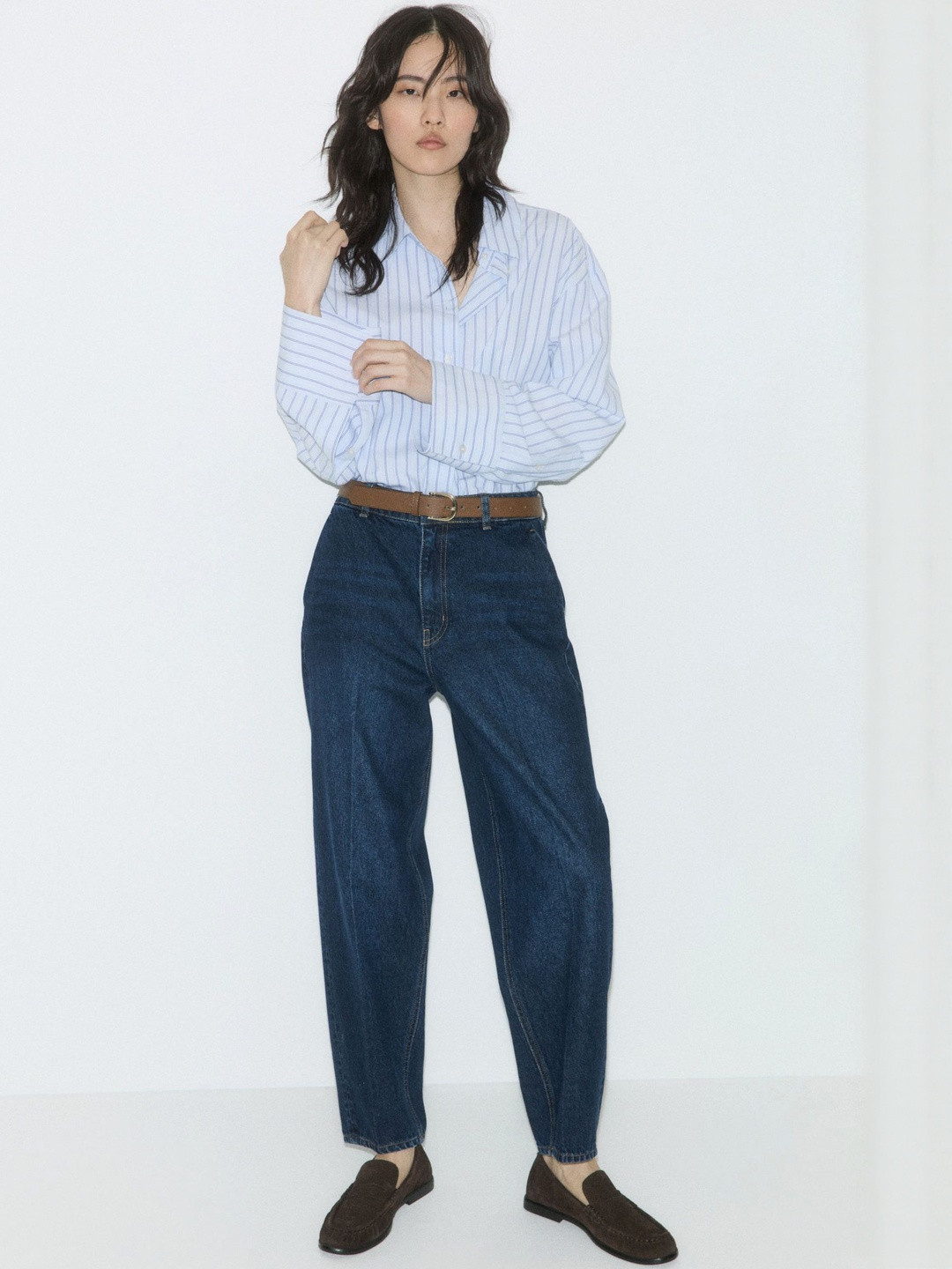 H&M Women Flared Mid-Rise Barrel High Ankle Cotton Jeans