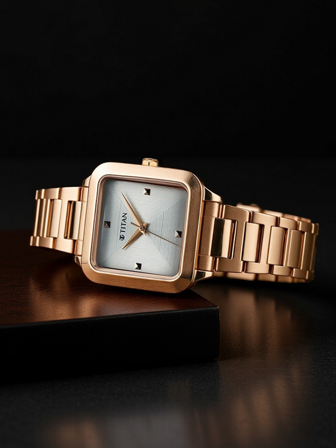 Titan Women Dial & Stainless Steel Straps Watch 95297WM01