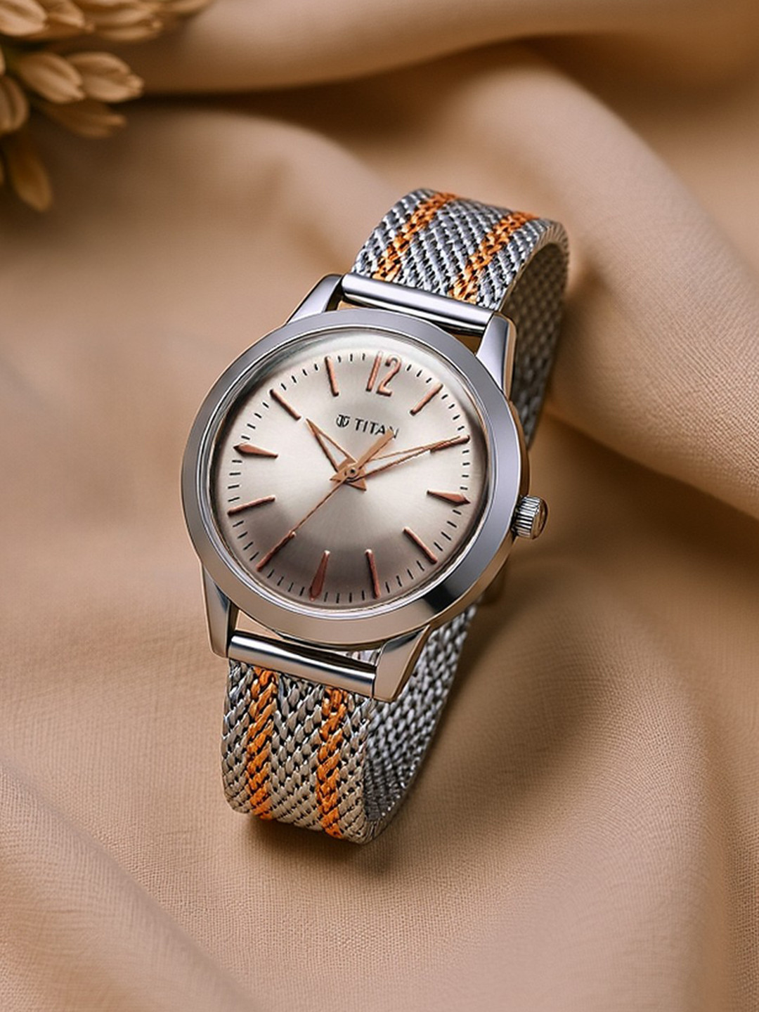 Titan Women Dial & Stainless Steel Bracelet Style Straps Analogue Watch 95287KM01