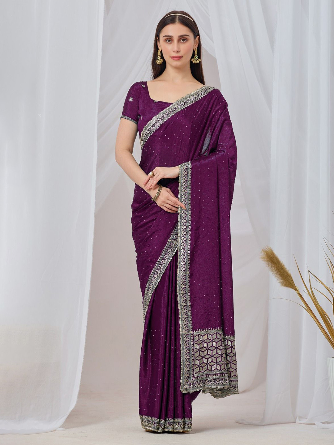 THE WHITE RABBIT Embroidered Beads and Stones  Saree
