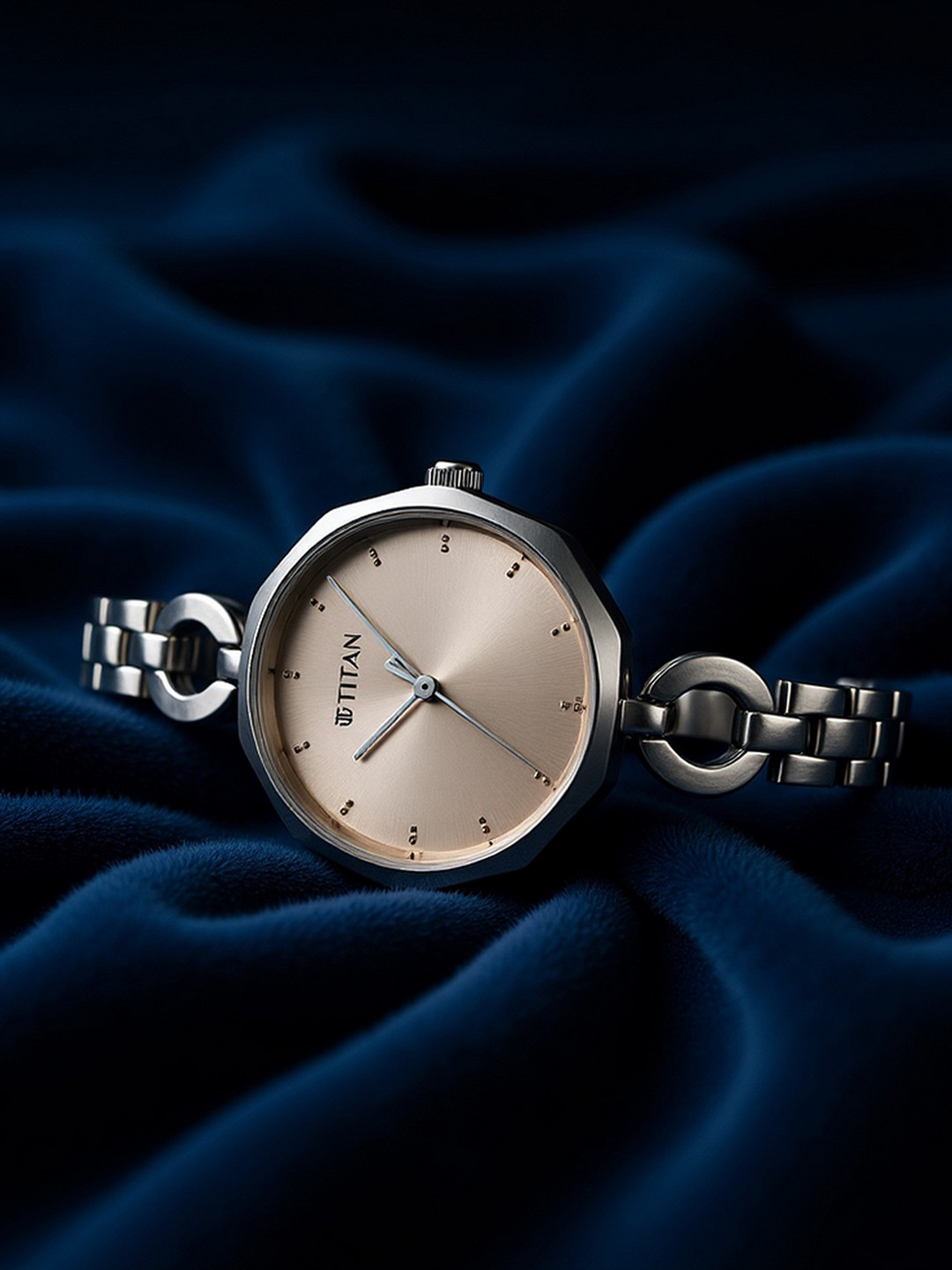 Titan Women Brass Dial & Stainless Steel Bracelet Style Straps Analogue Watch 2701YM01