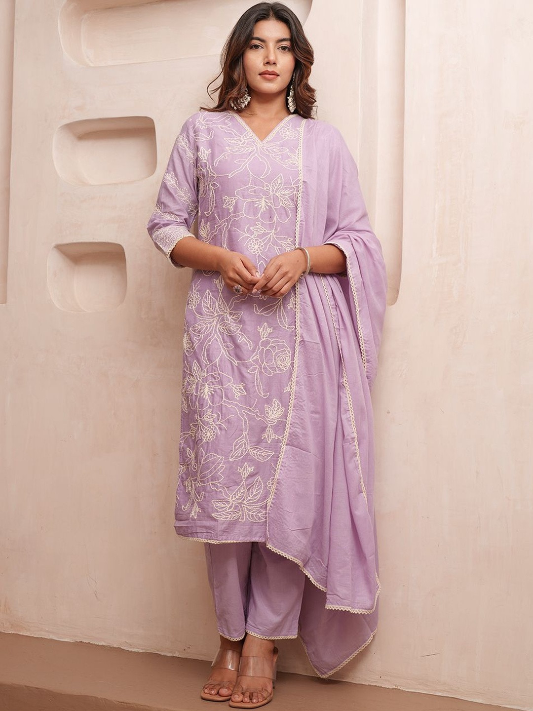 M MARCHLABEL Women Thread Work Calf Length Straight Kurta with Trousers & Dupatta