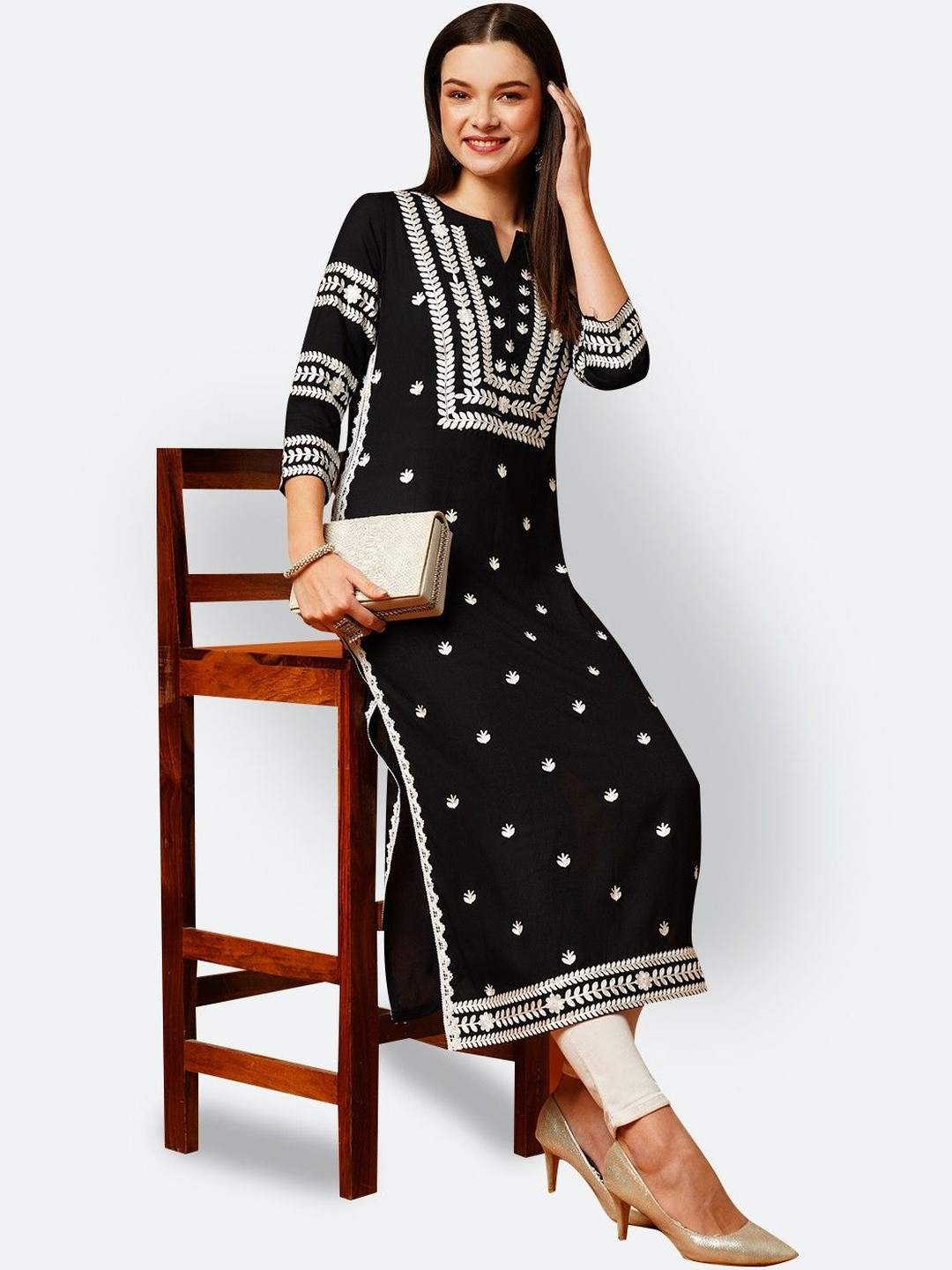 Aaghnya Women's Black Rayon Blend Embroidered Straight Kurta