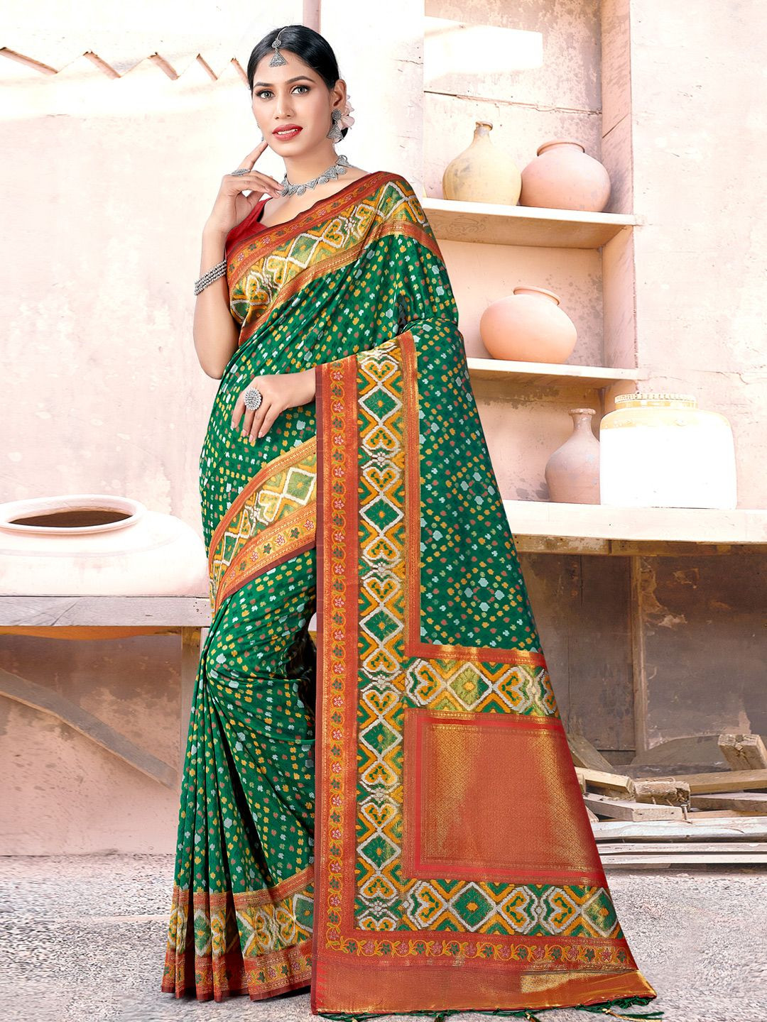 DEVATITHI Ethnic Mottif Woven Design Banarasi Silk Saree