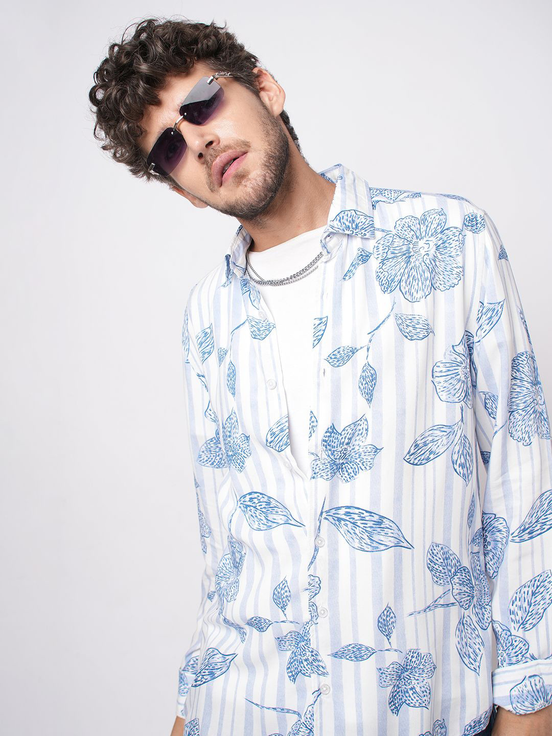 VASTRADO Men Classic Slim Fit Floral Printed Spread Collar Casual Shirt