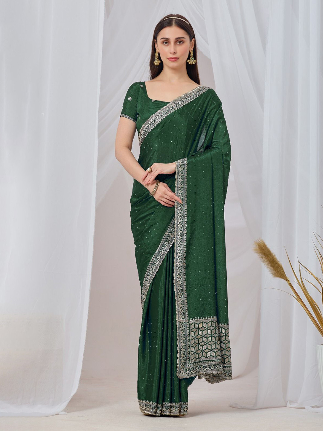 THE WHITE RABBIT Embellished Beads & Stones Saree