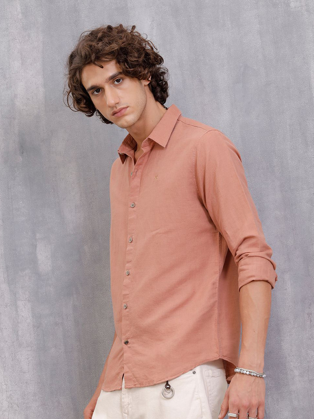 WROGN Men Solid Spread Collar Slim Fit Casual Shirt