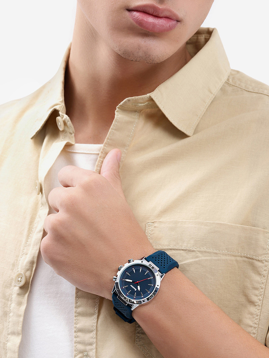 Roadster Men Textured Straps Analogue Watch UT-A8669N