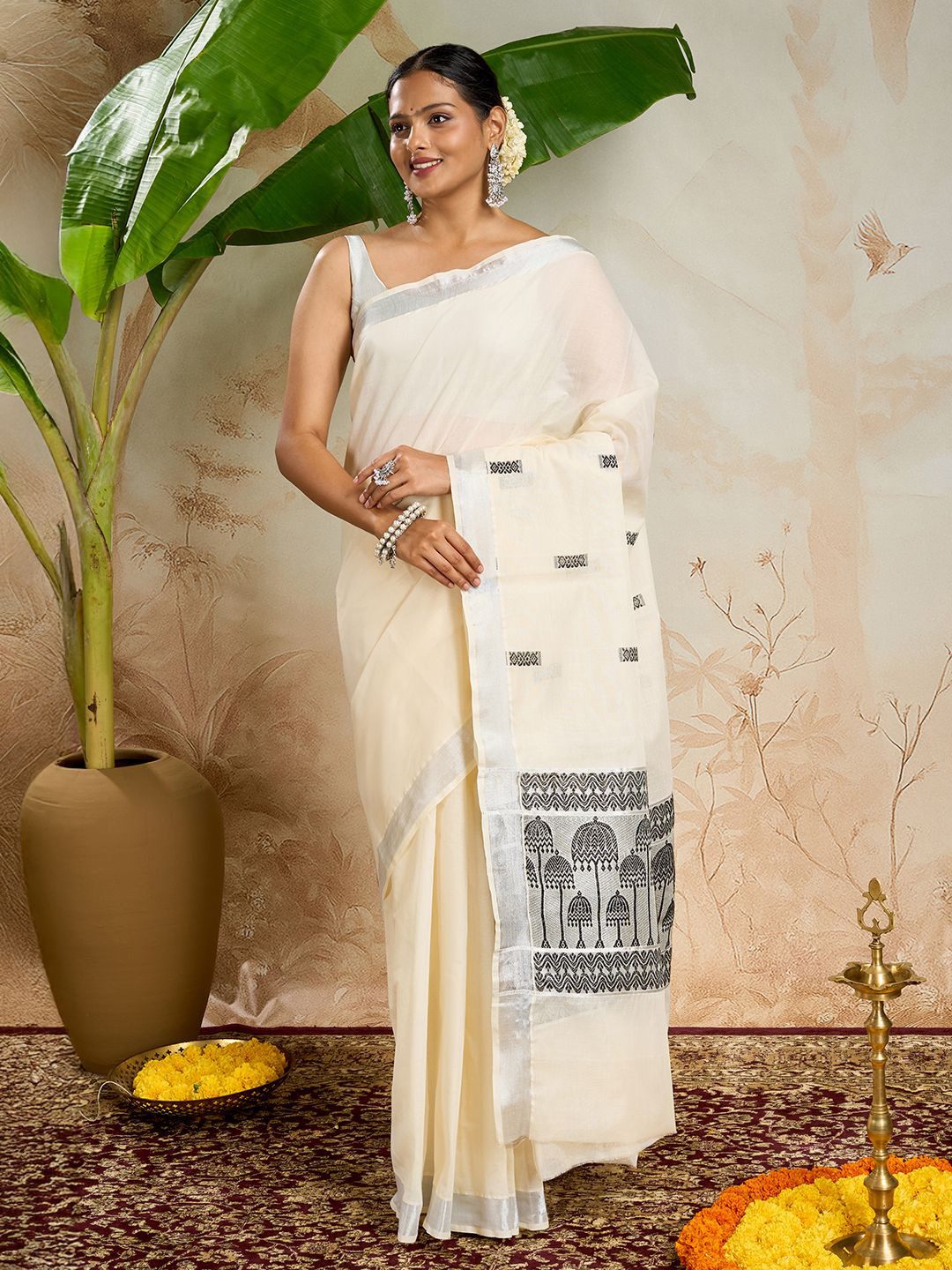 TEEJH Mausami Cotton Off White and Black Kasavu Saree