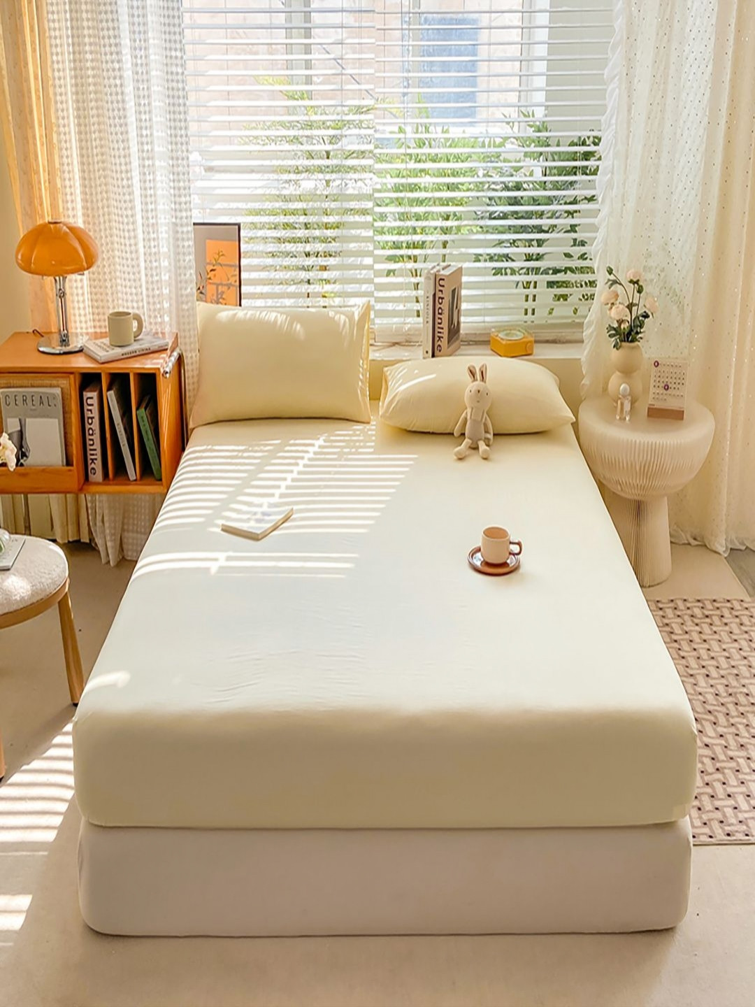 JC HOME Cream140 TC Queen Bedsheet with 2 Pillow Covers
