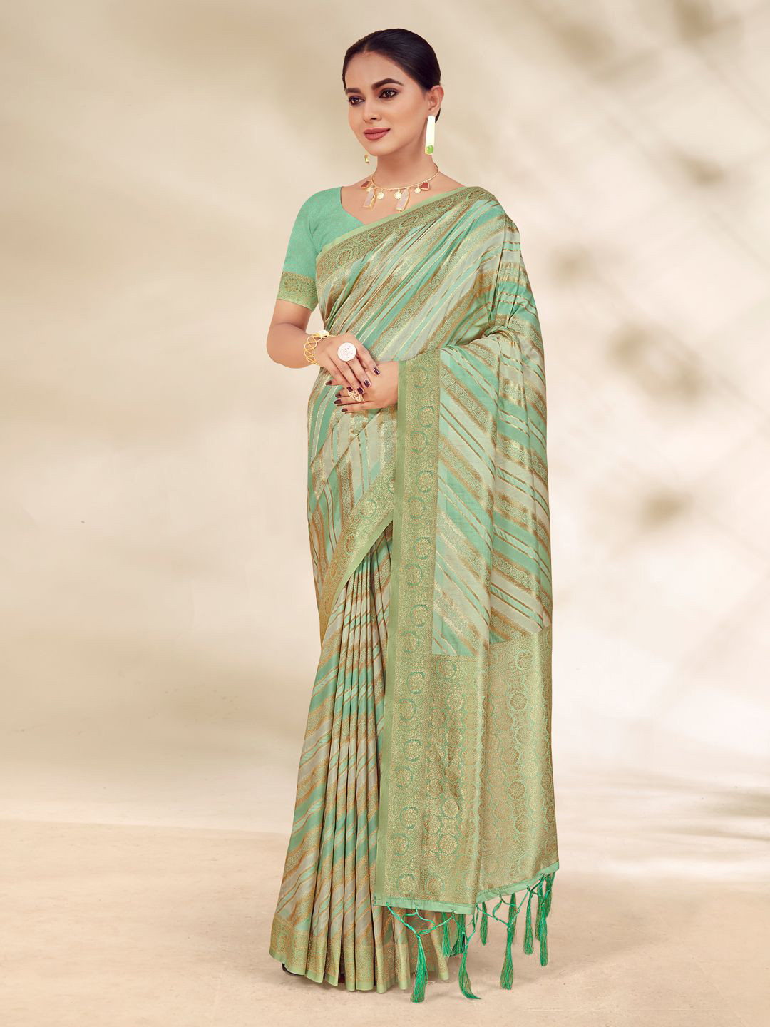 DEVATITHI Green Cotton Saree