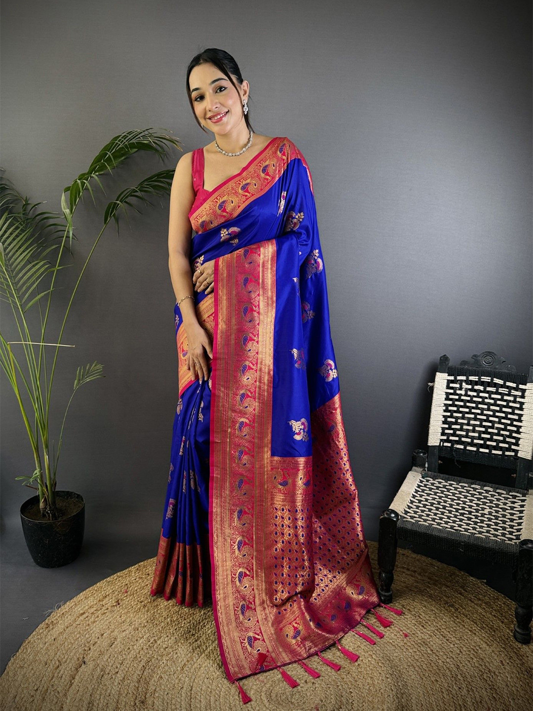 Mitera Woven Design Zari Banarasi Saree