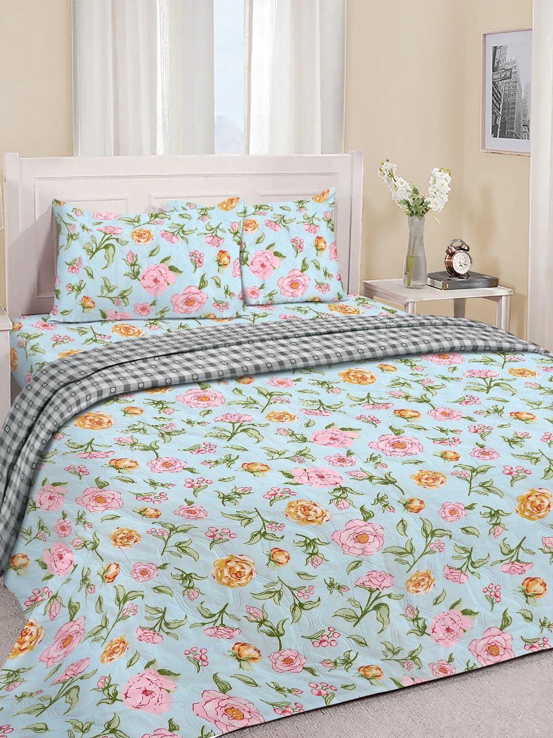 Myntra Elegant Homes 350 GSM Floral Polycotton 4 Piece King Size Bedding Set