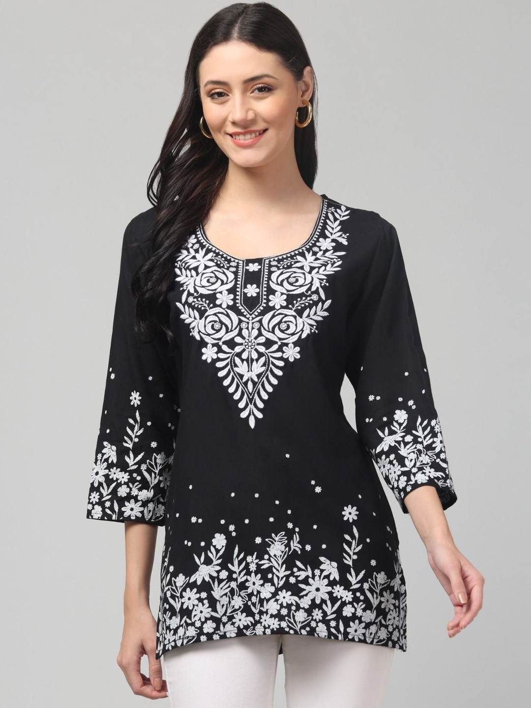 Aura Glam Women Pack of 2 Rayon Embroidered With Print Black & Magenta Kurti