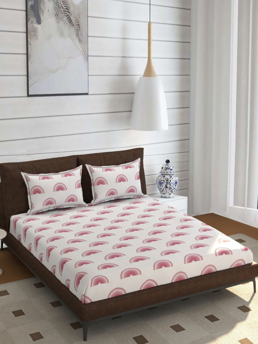 ohello White & Coral Floral Printed 210 TC King Bedsheet Set- 1.98m x 1.82m