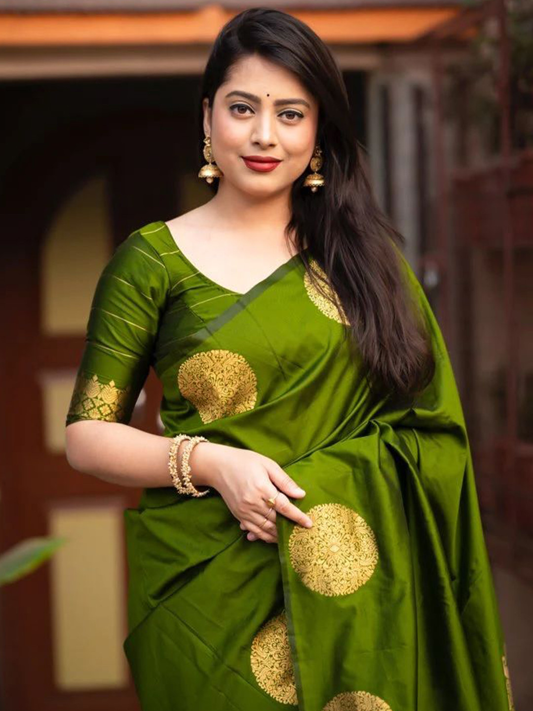 Shriyangan Ethnic Motifs Zari Kanjeevaram Saree