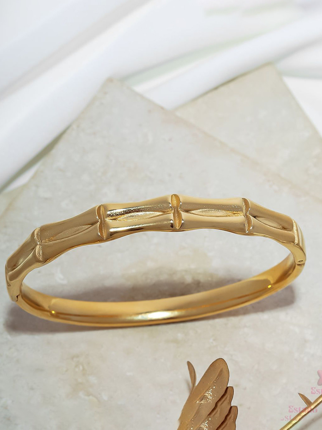 Estailo fashion Gold-Plated Bangle-Style Bracelet