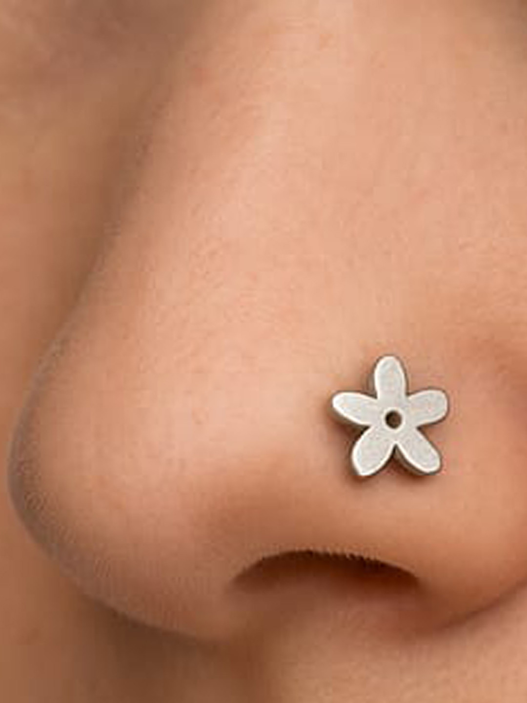 Sangria Women Flower Sterling Silver Piercing Stud Nosepin
