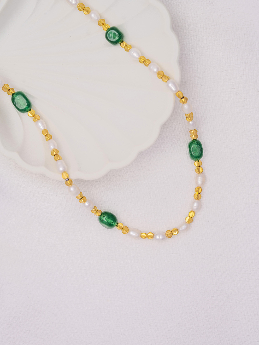 Perfectly Average Women 18k Gold Plated Jewellery Pearl Emerald Necklace