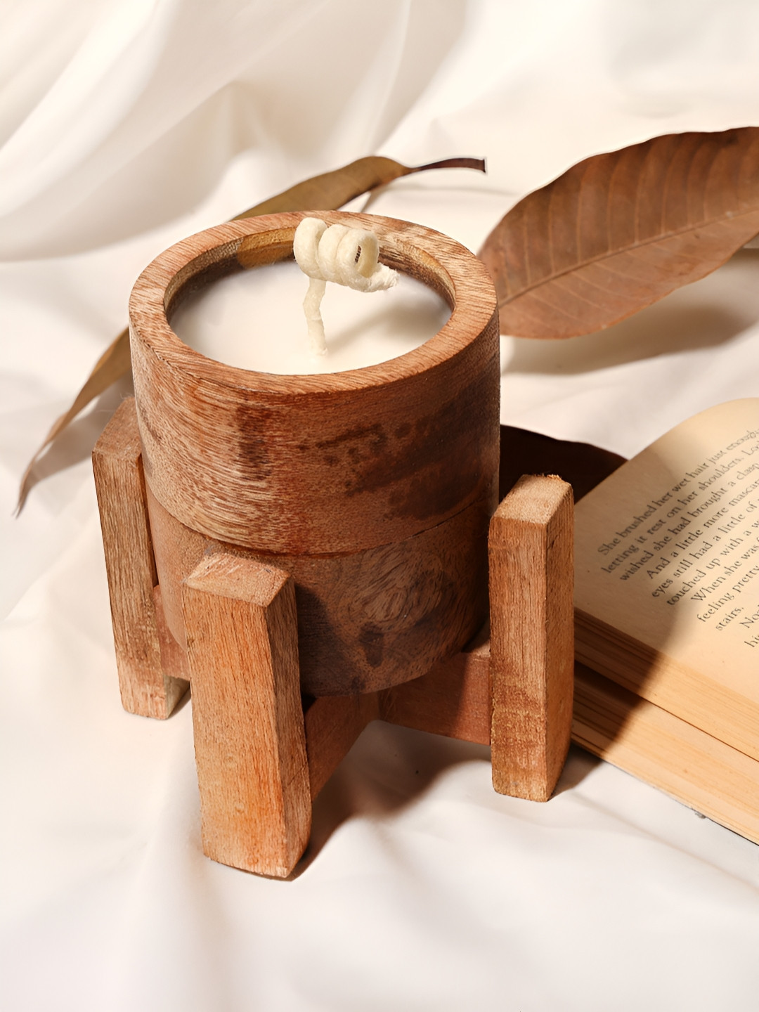 ANWYN Brown & White Round Scented Fragrance Wooden Jar Candle