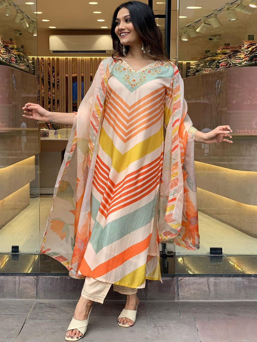 Aaghnya Women's Cream Rayon Printed Straight Kurta Set With Dupatta