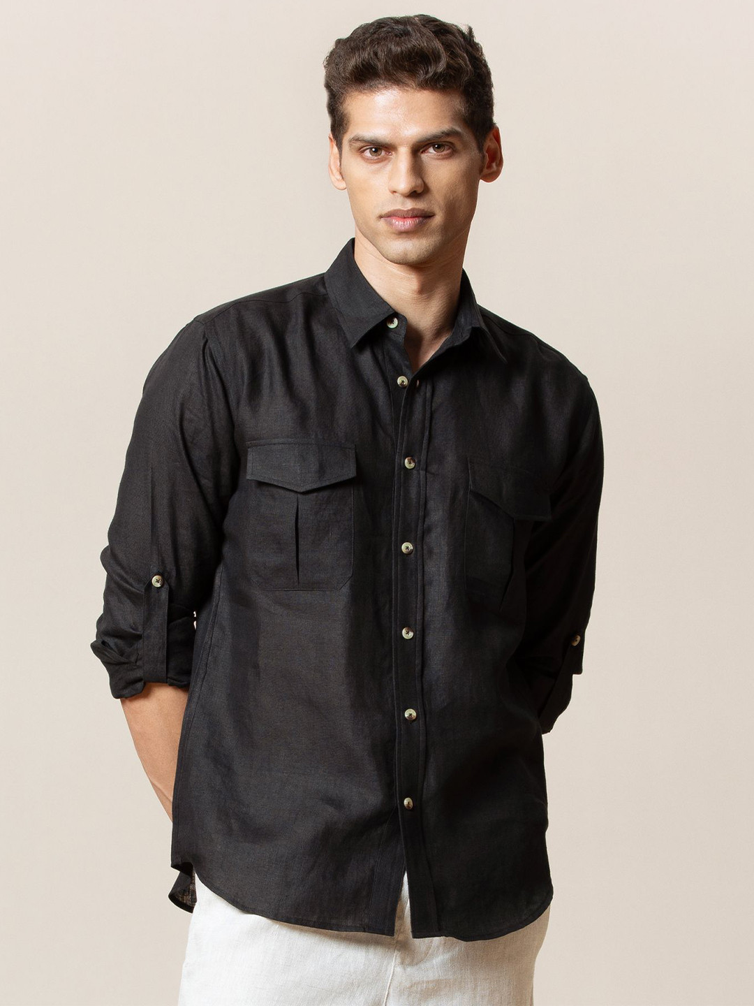 LOVE PANGOLIN Two-Pocket Hemp Shirt