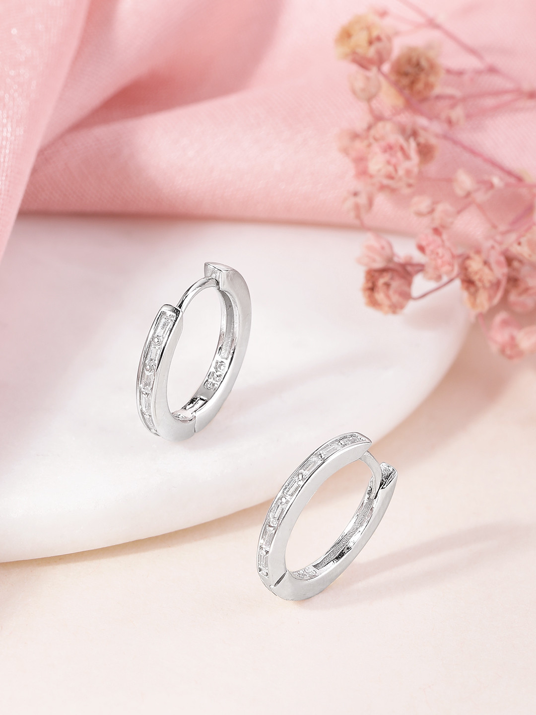 EZURR 925 Silver Baguette Huggie Earrings