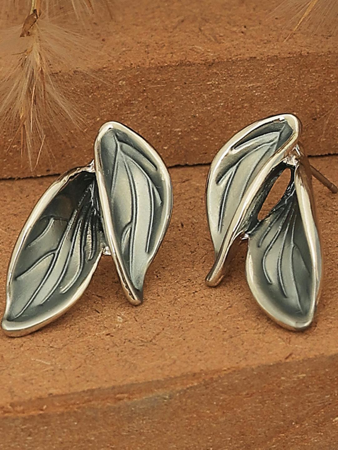 Beenth & Doneth Women Leaf Shaped Studs Earrings
