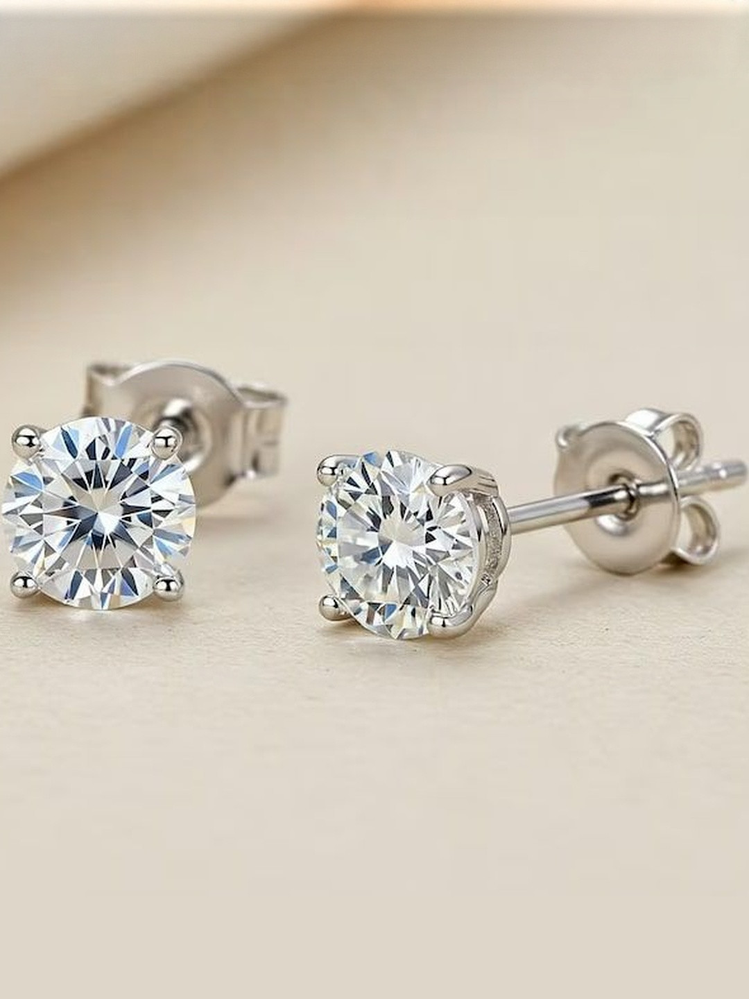 RAGABANDHA DESIGN STUDIO 92.5 Silver 5MM Solitaire Earring