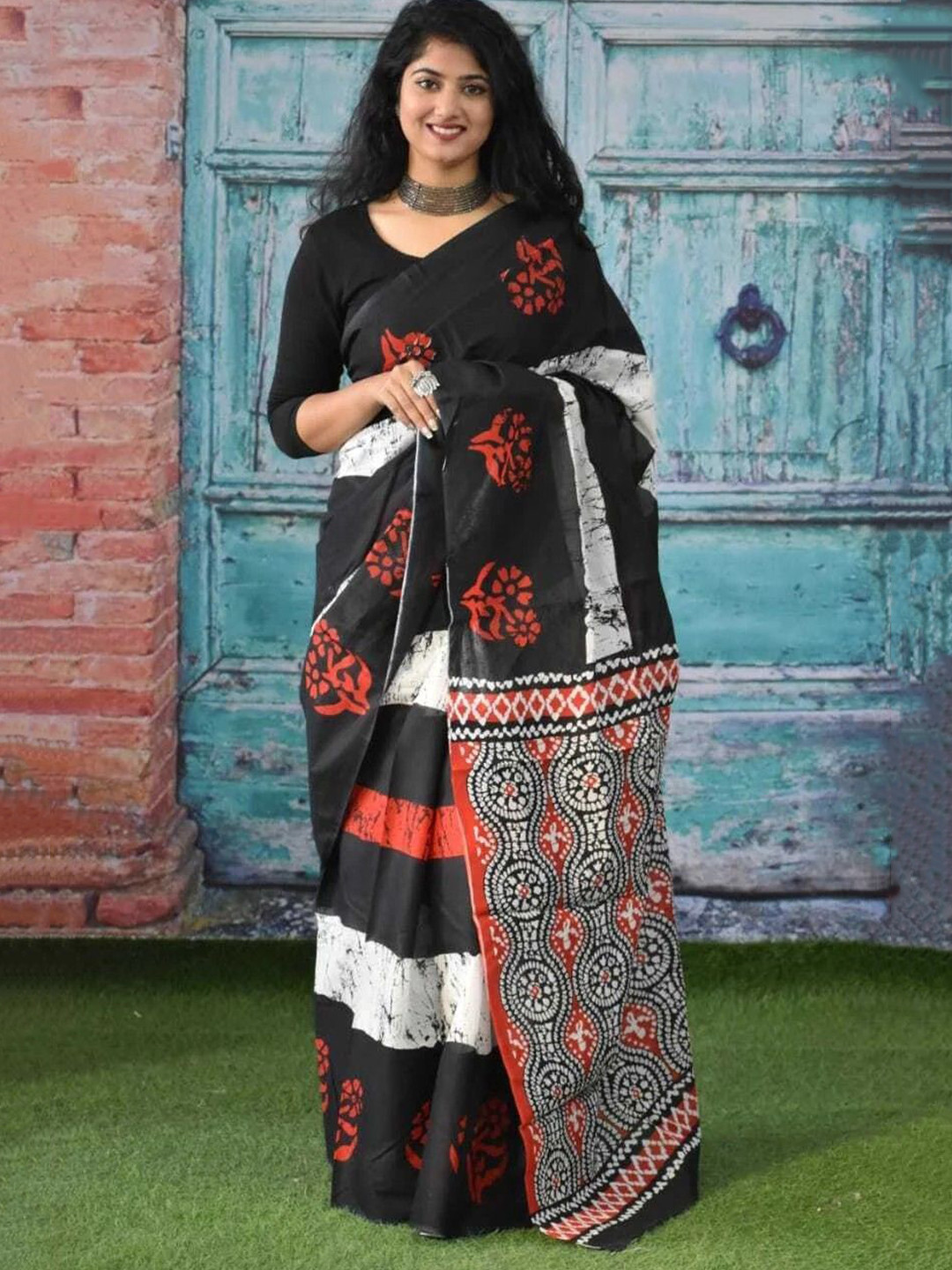 Craft Musium Floral Print Pure Cotton Block Print Saree With Unstitched Blouse