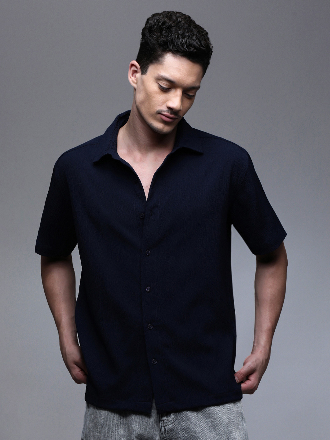 Paper Cut Oversized Solid Spread Collar Casual Shirt