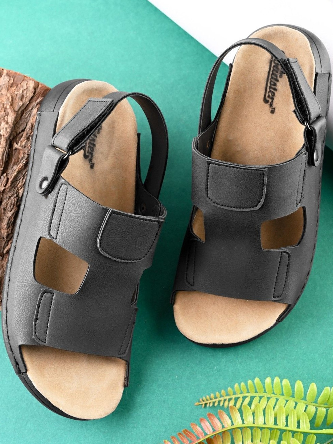 Roadster Men Black Buckle Comfort Sandals