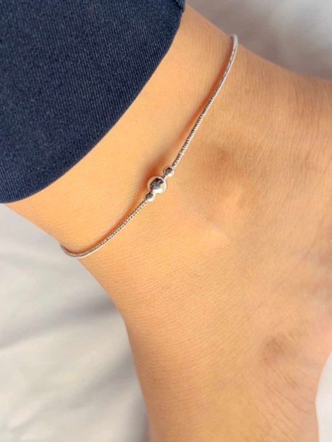 Whitehathi 925 Sterling Silver Textured Skin Friendly Anklet