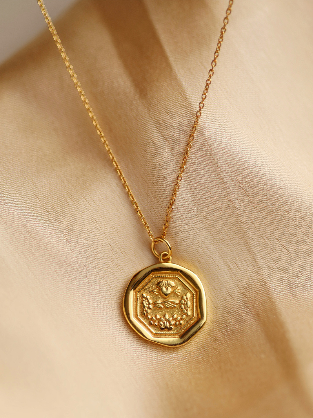 Perfectly Average Women 18k Gold Plated Jewellery Coin Pendant Necklace