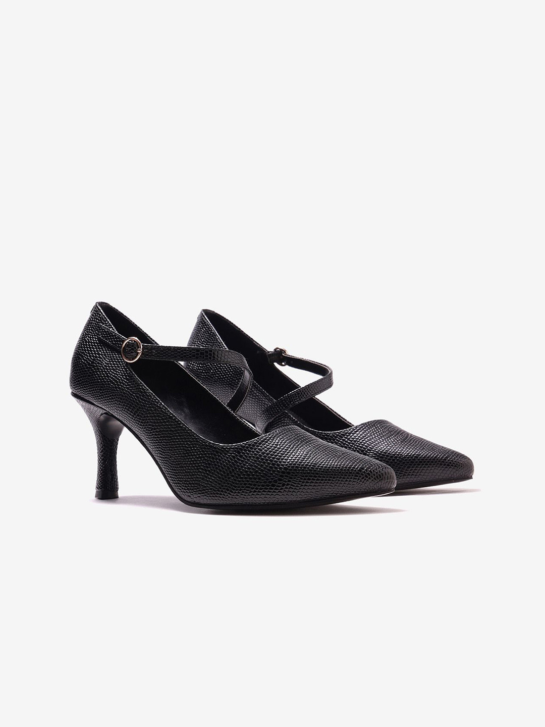 Pair ie Tales Women Textutred Pointed Toe Leather Kitten Pumps with Buckle