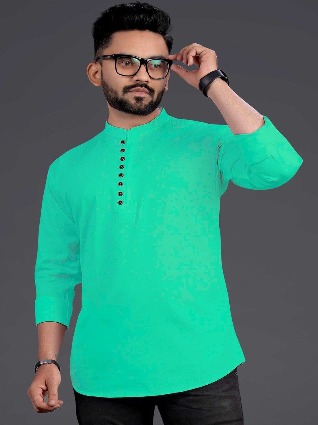 OJ TREND Men solid designer front zip and wooden button look Long sleeve cotton kurta